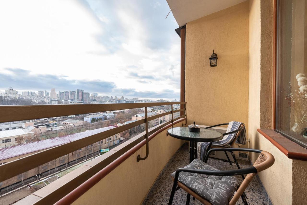 Your Home Away From Home Kyiv Exterior foto